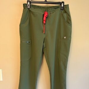 Women’s Figs Yola Skinny Scrub Pants - Dark Olive size medium
